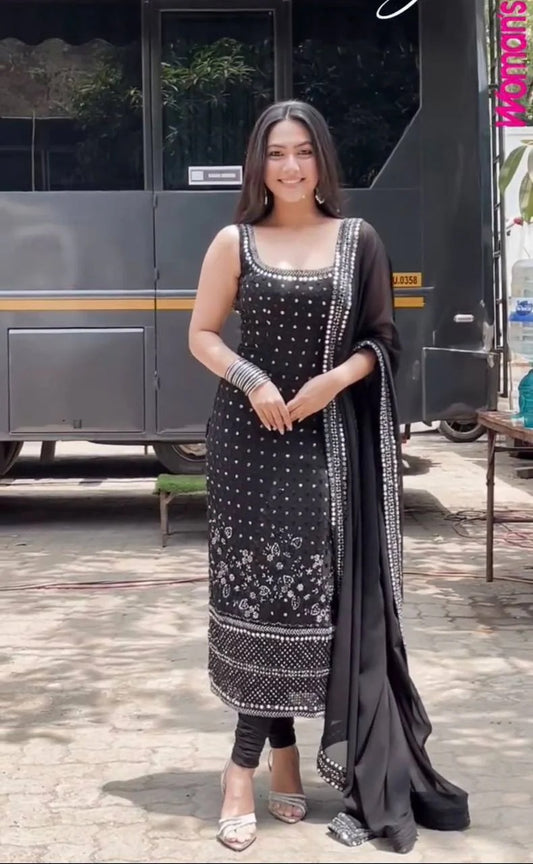 Black Straight Suit Set With Embroidered Elegance With Mirror Work
